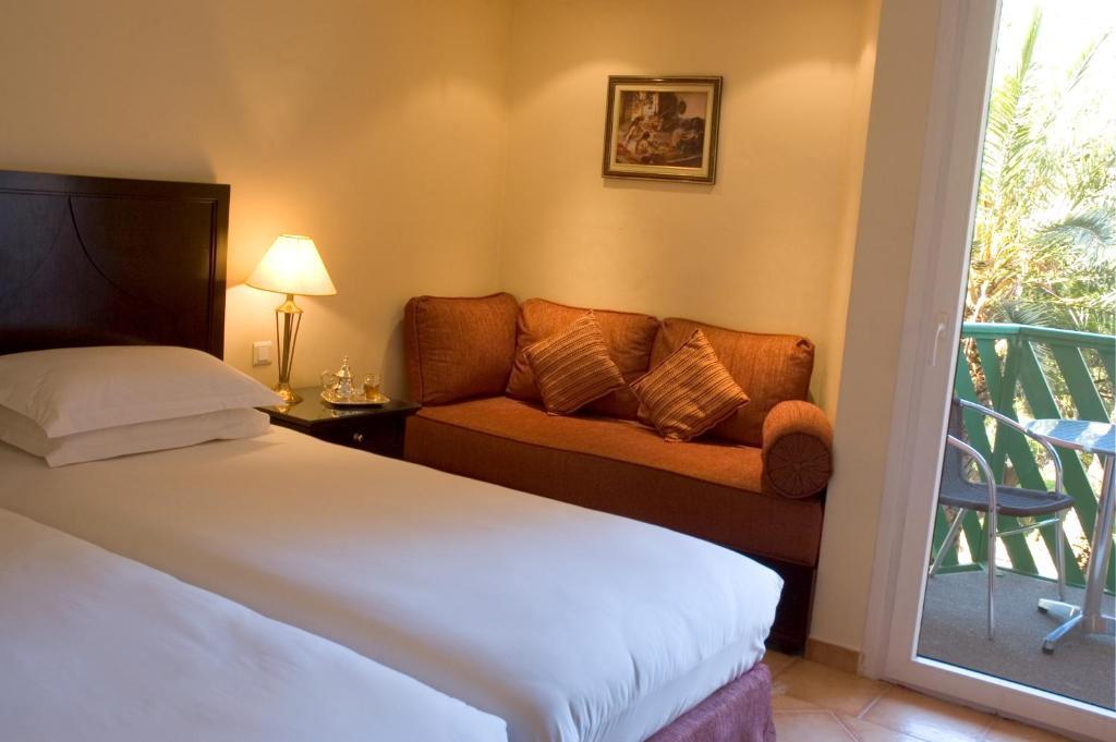 Standard Single Room,60908929:JPEG